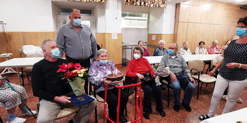 Marika Neni Koszontese