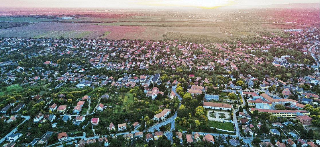 Pecel 2025 Aprilis 07 Old