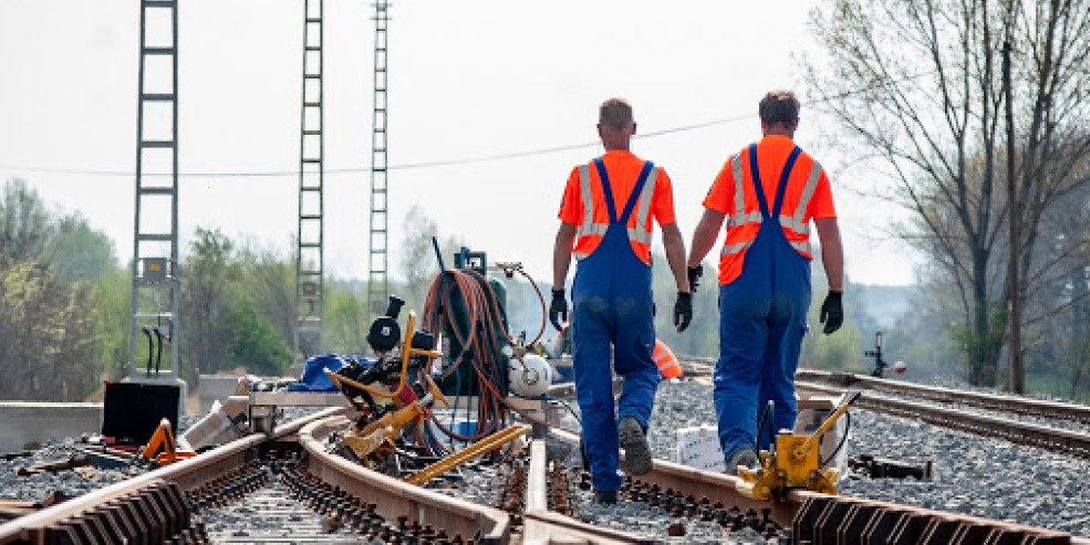 Vasuti Atjaro Lezarasa