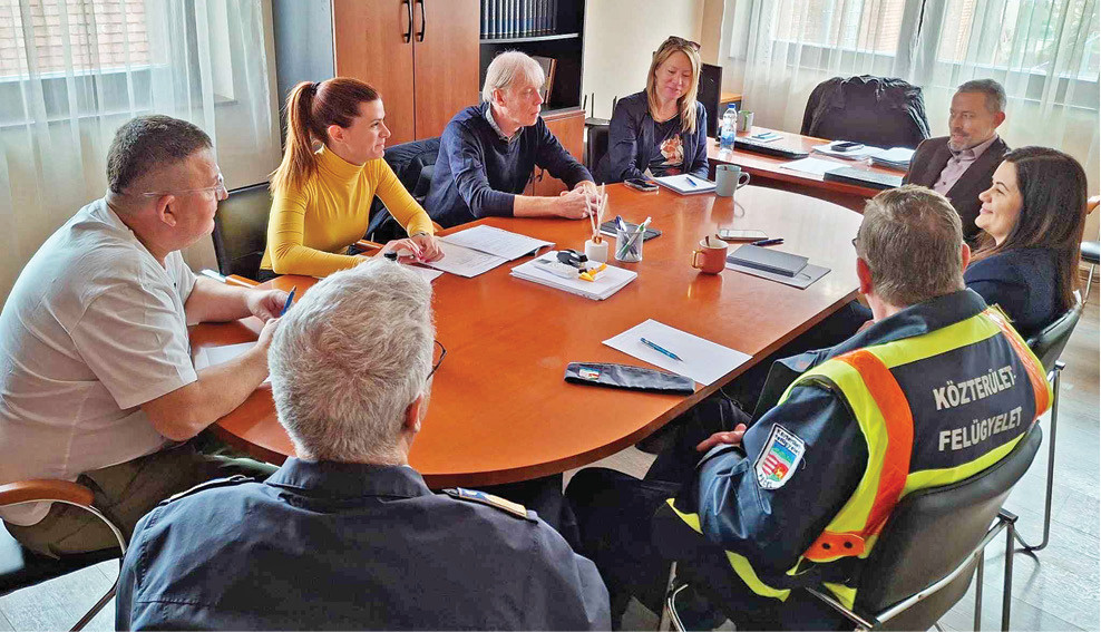 Pecel 2025 Aprilis 08 Old